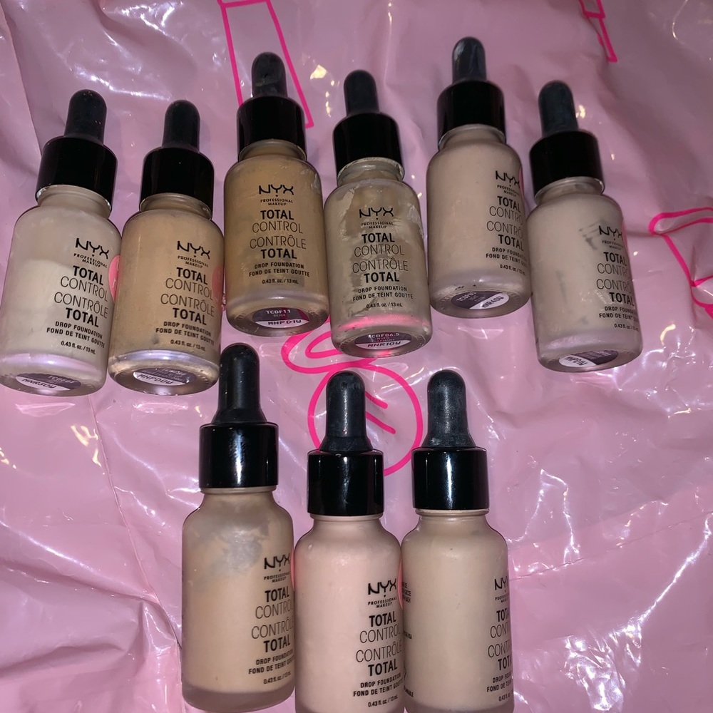 NYX Foundation Bundle - Picture 2 of 4